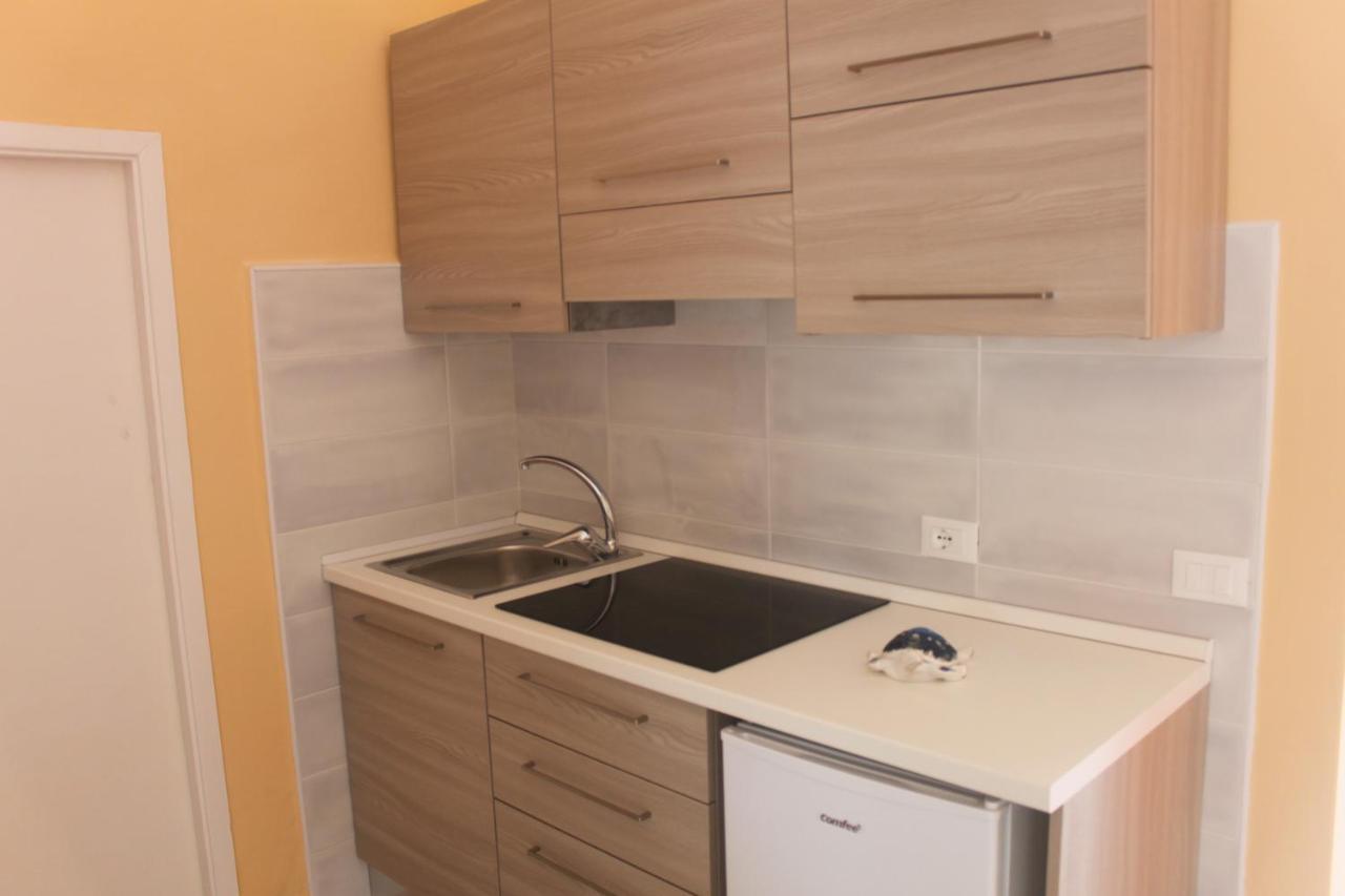 Camere Dieci Maggio- Beb Dory, Nemo, Guizzo ปอนซา ภายนอก รูปภาพ